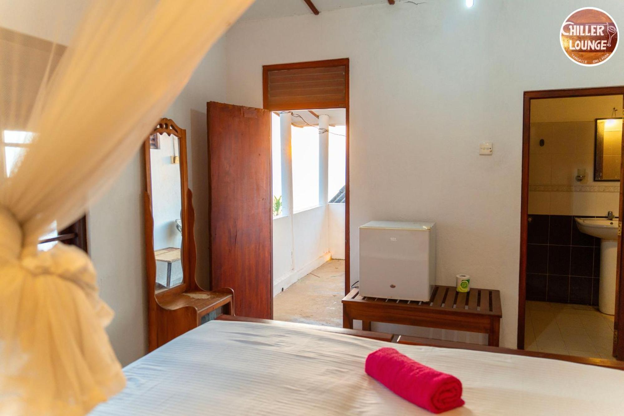 Chiller Lounge Hotell Tangalle Eksteriør bilde